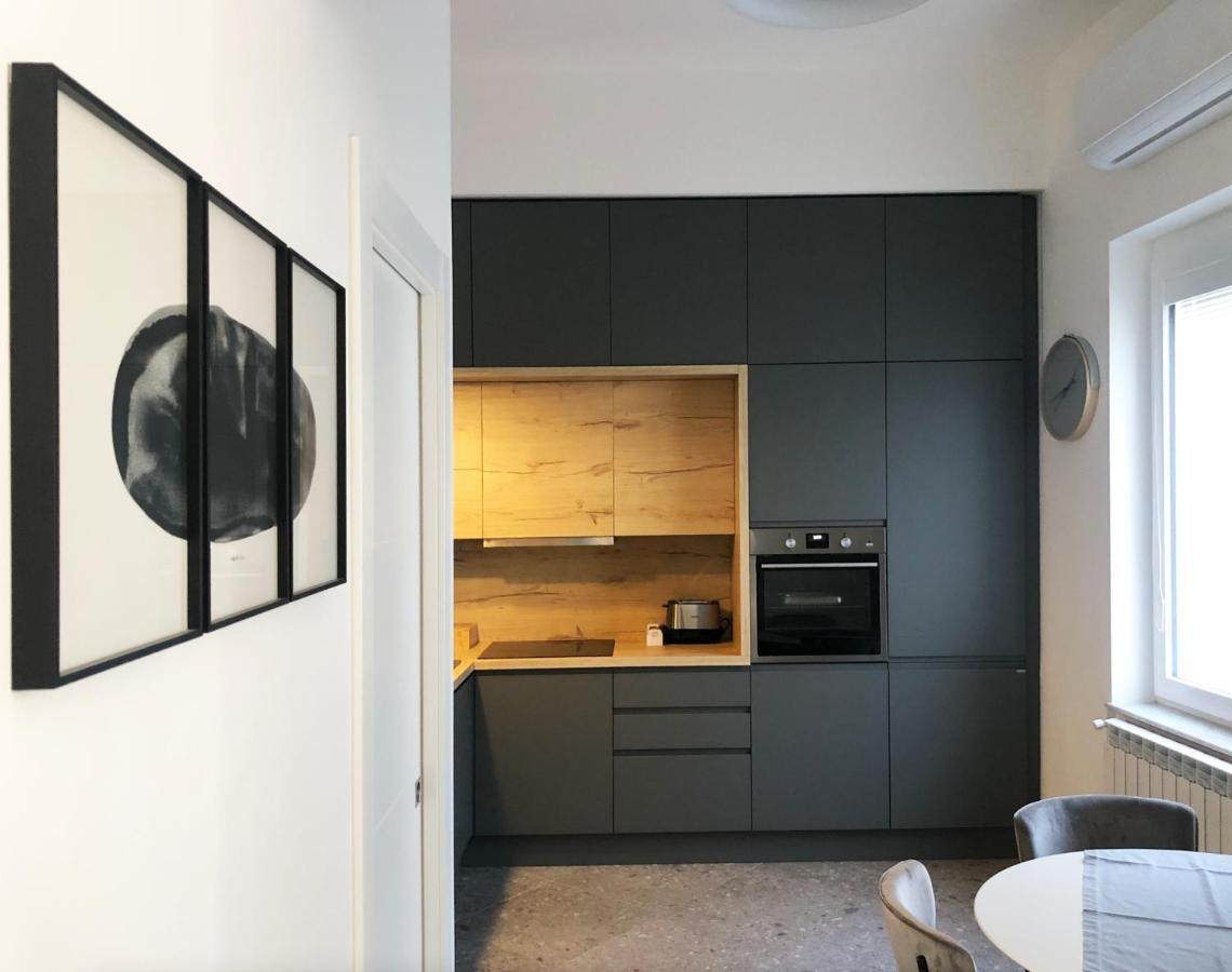 Lily Apartment Napoli מראה חיצוני תמונה